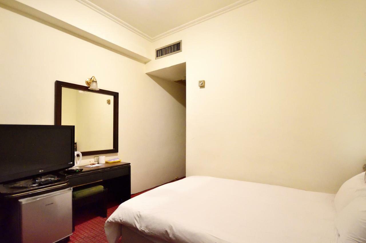 Yuanshin Hotel T'ai-tung Exterior foto